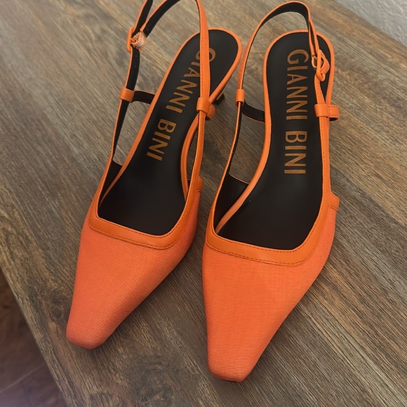 NWOT Gianni Bini Slingback Kitten Heel in Orange/Tangerine sz 8 - Picture 6 of 8